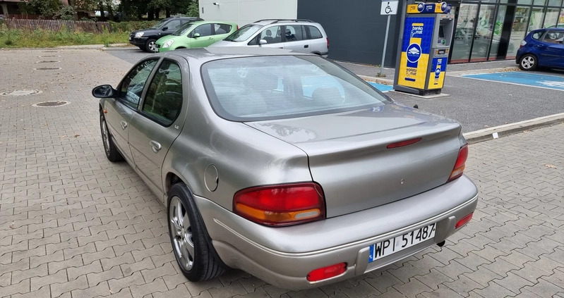 Chrysler Stratus cena 3900 przebieg: 201000, rok produkcji 2000 z Starogard Gdański małe 497